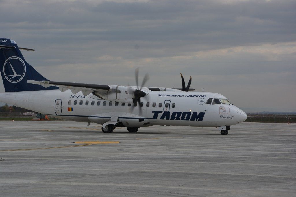 aeroport avion tarom (30)