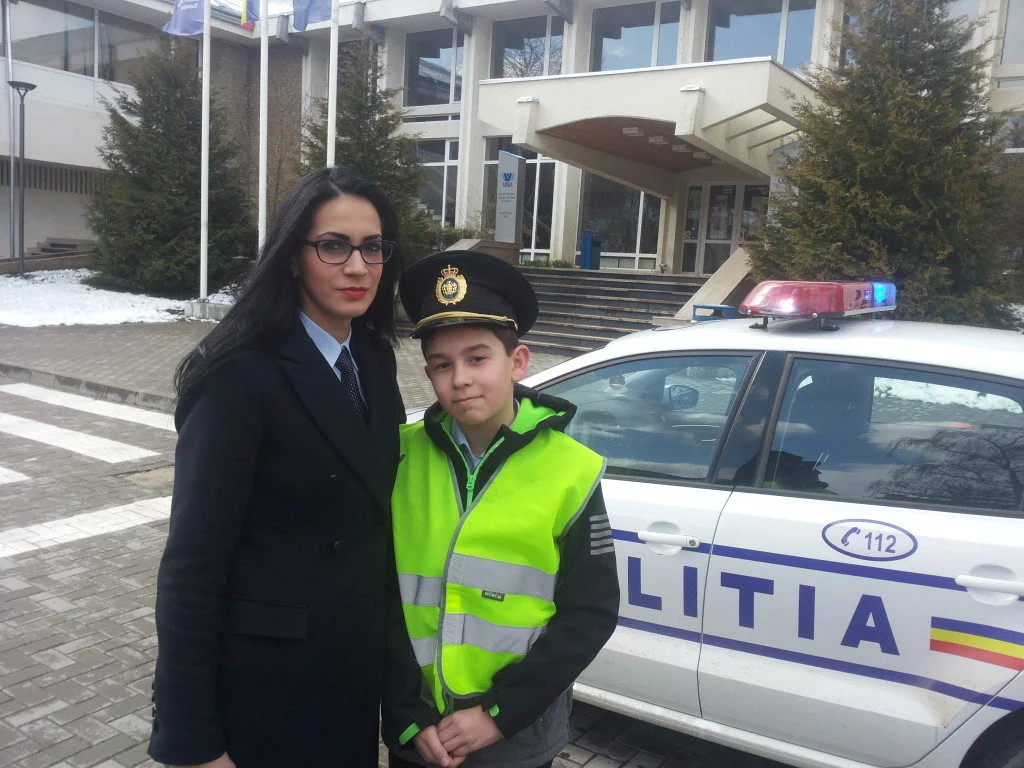 politist copil (2)