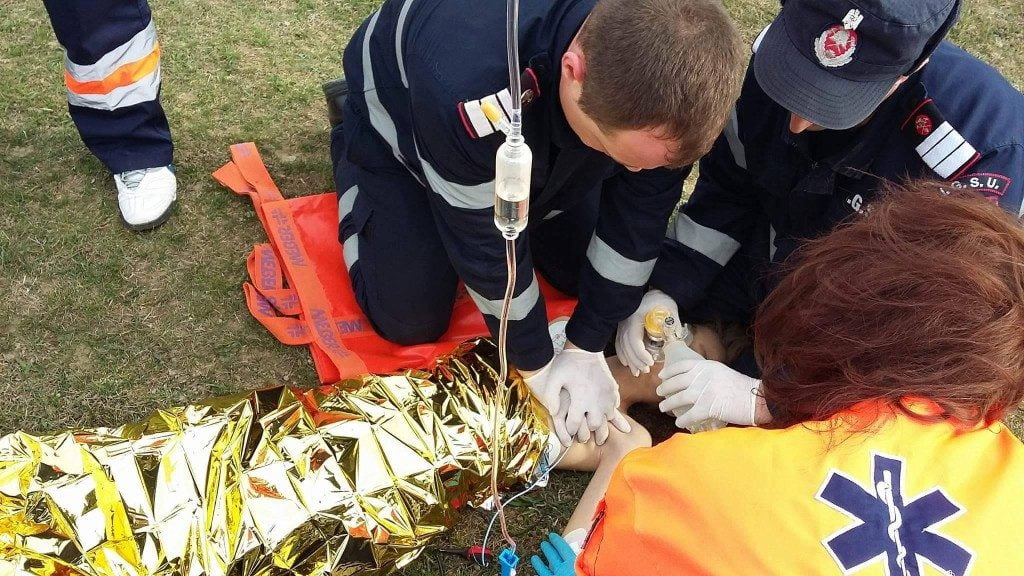 copil resuscitare isu