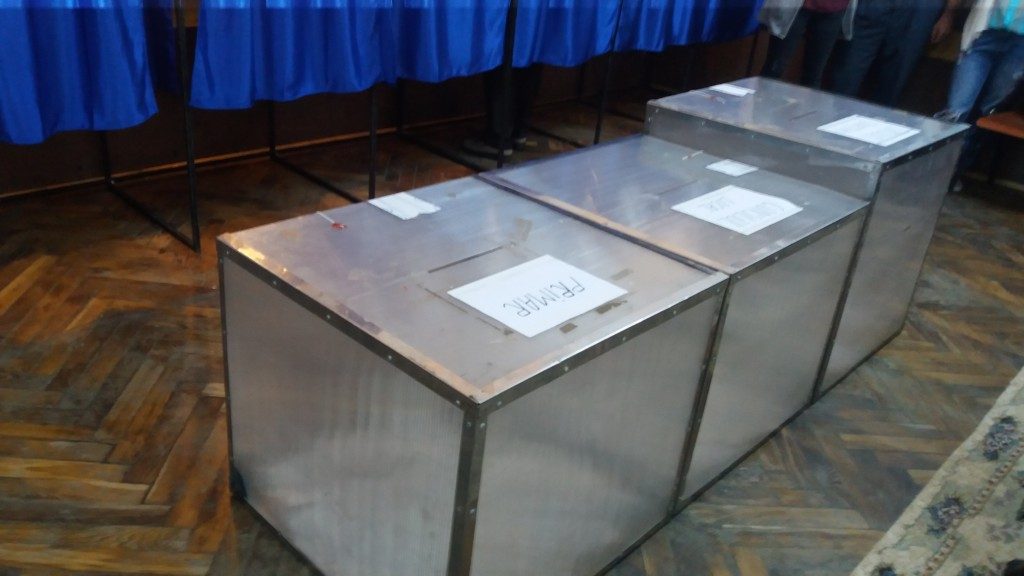 urne vot, cabinte vot, sectie votare