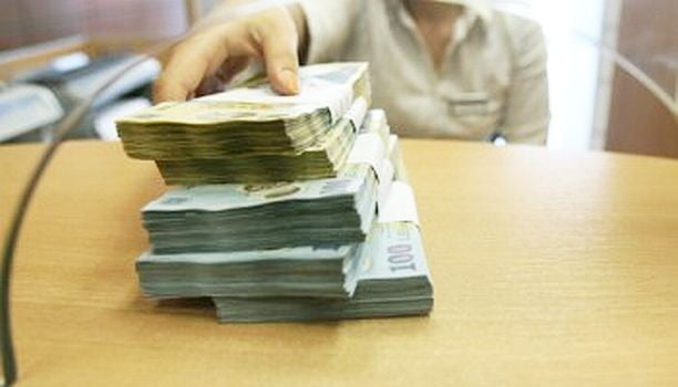 my temperament boxing Casiera Primăriei Fântânele a delapidat aproape 150.000 de lei din banii contribuabililor și a împărțit suma cu cea care trebuia să o verifice my temperament boxing Casiera Primăriei Fântânele a delapidat aproape 150.000 de lei din banii contribuabililor și a împărțit suma cu cea care trebuia să o verifice