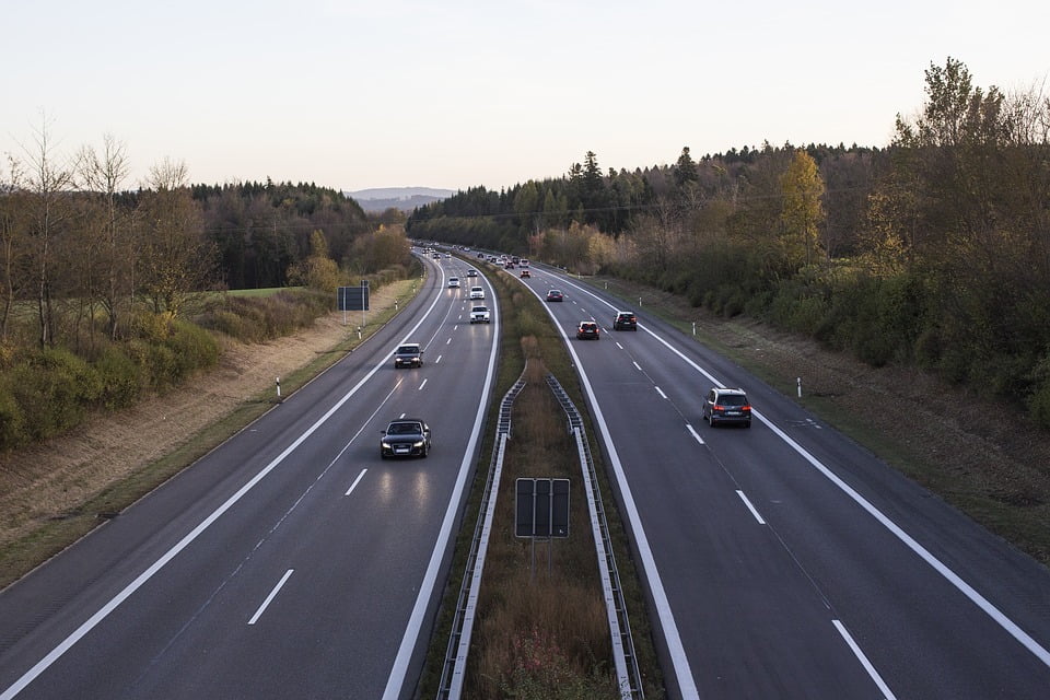 https://www.newsbucovina.ro/wp-content/uploads/2017/12/autostrada-expres.jpg