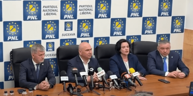 Premierul Ilie Bolojan anunță de la Suceava ședință de Guvern luni seara, înainte de moțiunea de cenzură, pentru măsuri necesare implementării proiectelor cu finanțare europeană