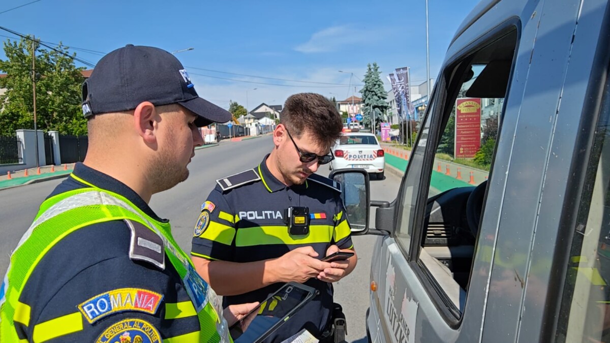 Amplă razie a polițiștilor în Fălticeni: Două persoane reținute, permise de conducere suspendate și două sute de amenzi