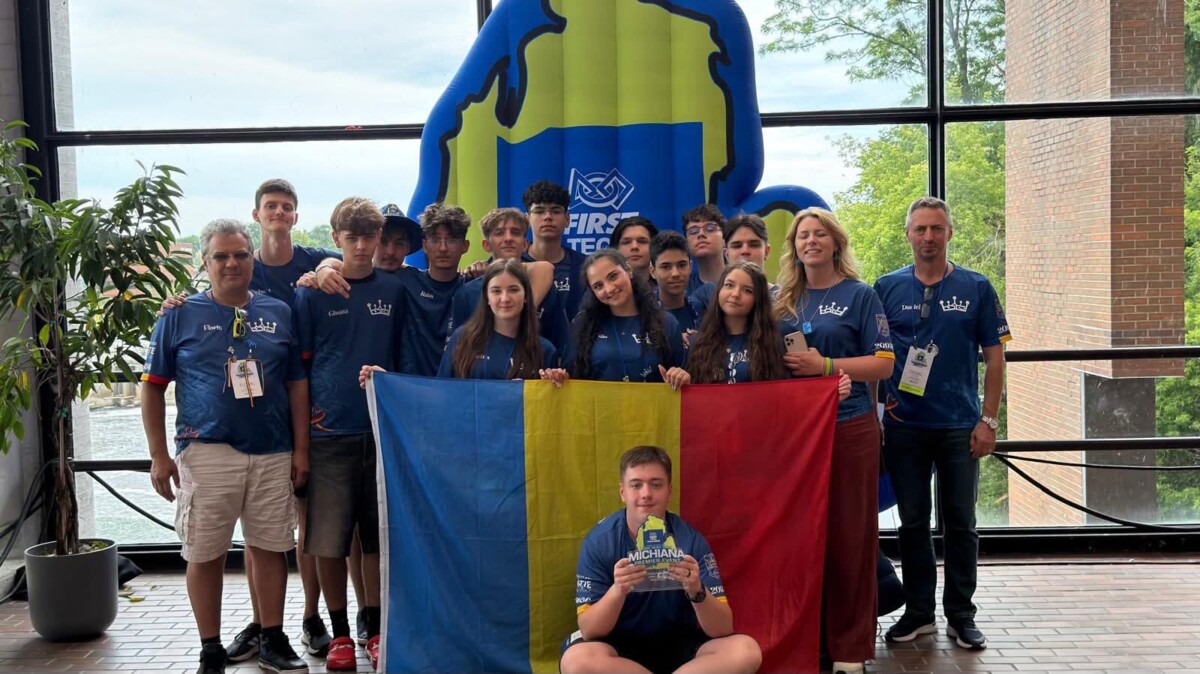 Echipa de robotică „Royal Engineers” de la Colegiul Național „Ștefan cel Mare” Suceava, performanță internațională de excepție- Locul I – Sustain Award la competiția Michiana Premier Event din SUA